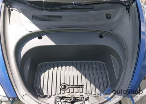 2021 Tesla Model 3 Long Range Dual Motor All-Wheel Drive z USA, uszkodzony, nr VIN 5YJ3E1EB8MF980597